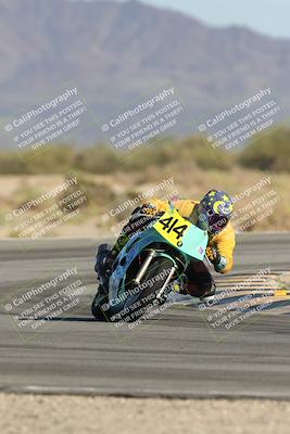 media/Oct-04-2025-CVMA (Sat) [[408bcdd6e4]]/Race 14-500-400-350 Supersport/